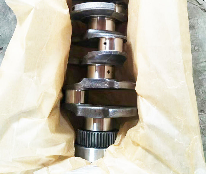 D7D BF6M1013 Engine Crankshaft 04256818 Forged Steel